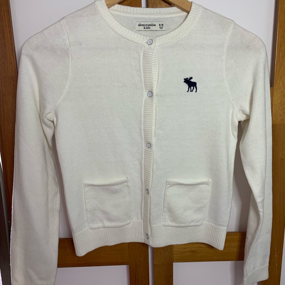 Abercrombie Kids White Cardigan ✨NEW✨